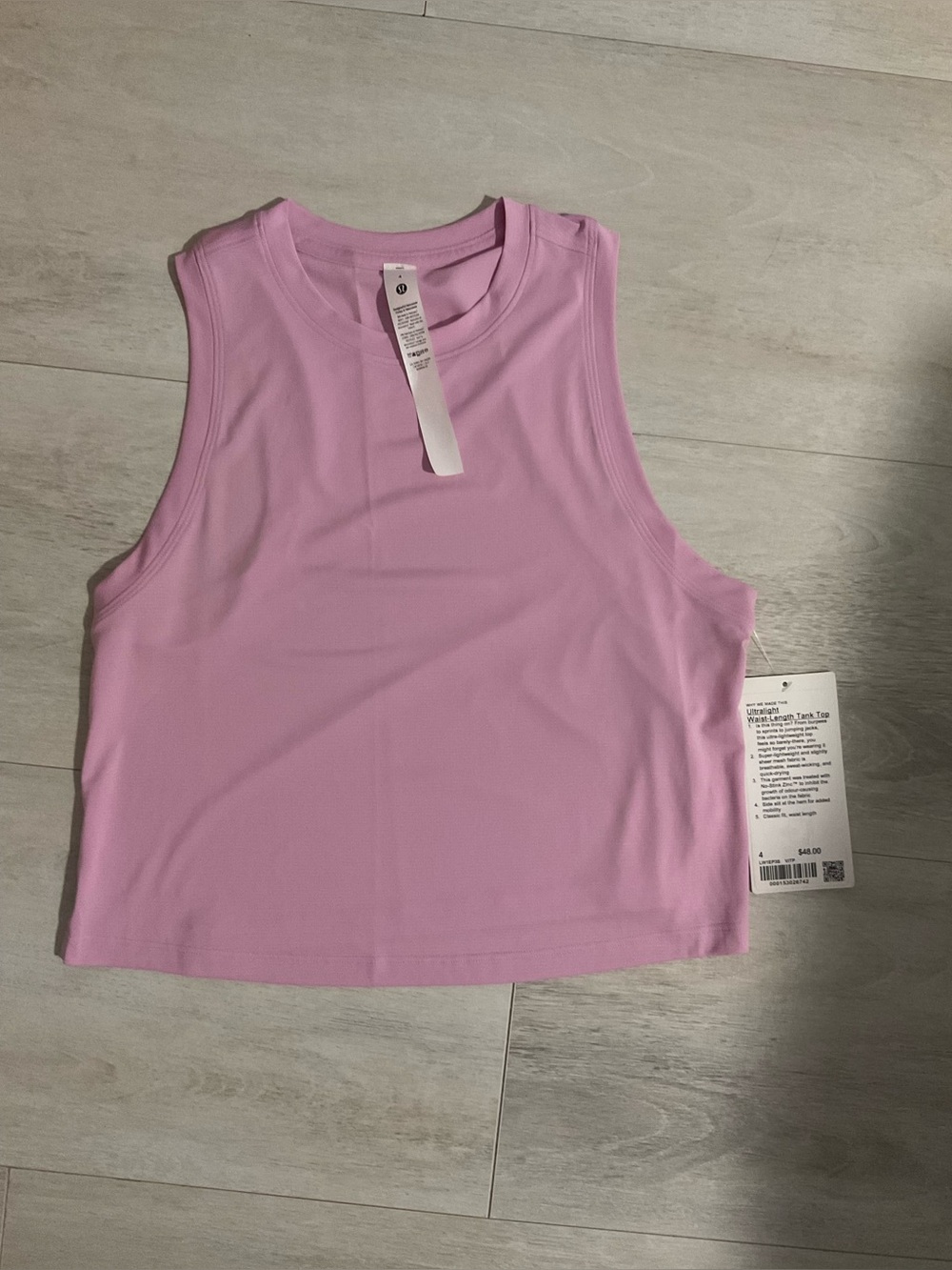 Lululemon ultralight waist length tank top NWT Size 4